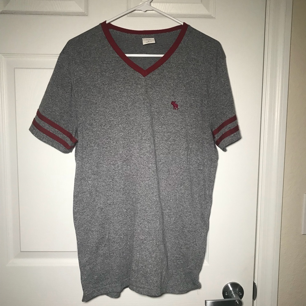 Grey and red t